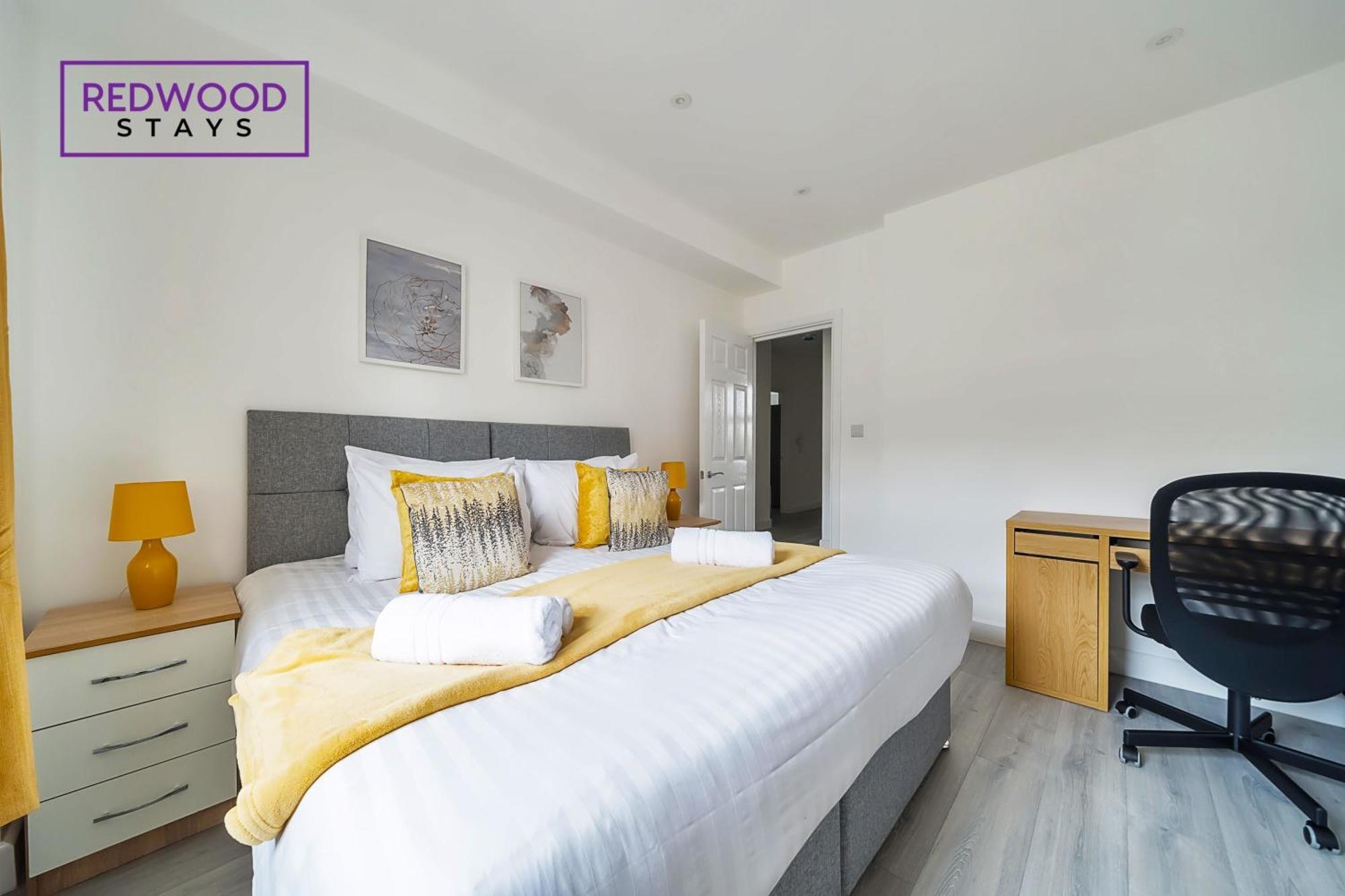 אלדרשוט Brand New, 2 Bed 1 Bath, Modern Town Center Apartment, Free Wifi & Netflix By Redwood Stays מראה חיצוני תמונה
